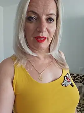 LadyTouch Webcamshow
