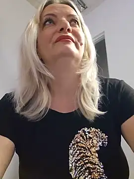 LadyTouch Live XXX-Chat