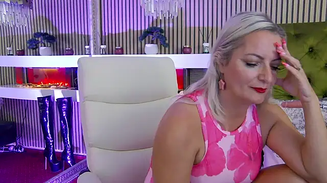 LadyTouch Chat XXX live
