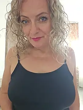 LadyTouch Chat XXX live