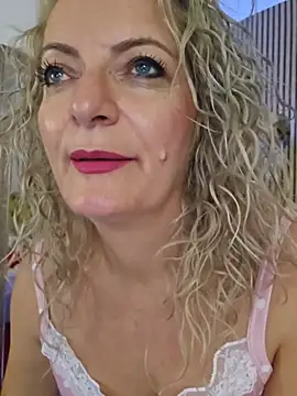 LadyTouch – Naživo XXX chat