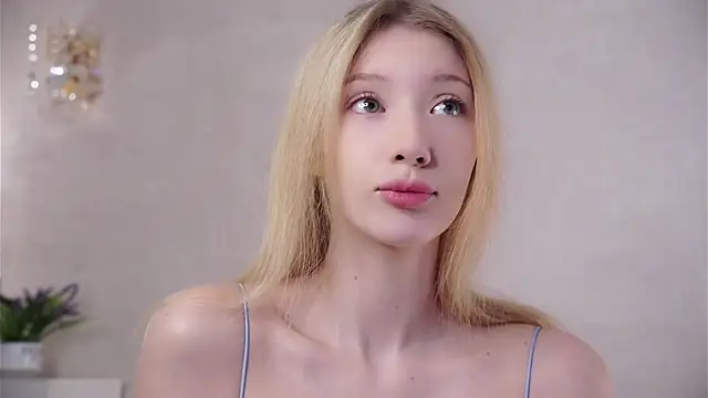 SunnivaCovil Live XXX-Chat