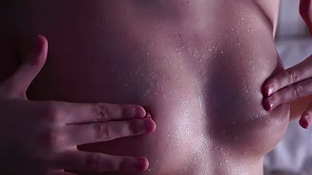 Chat XXX en directo de SunnivaCovil