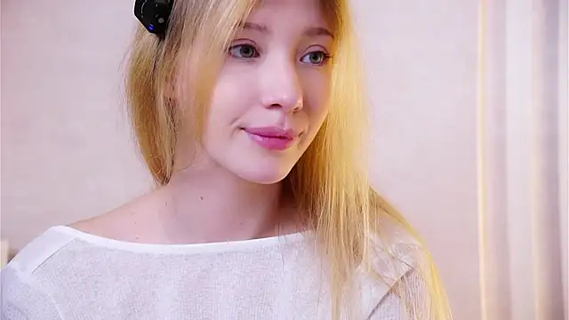 SunnivaCovil's Webcam Show