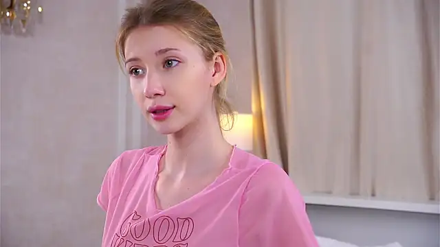 SunnivaCovil's Live XXX Chat