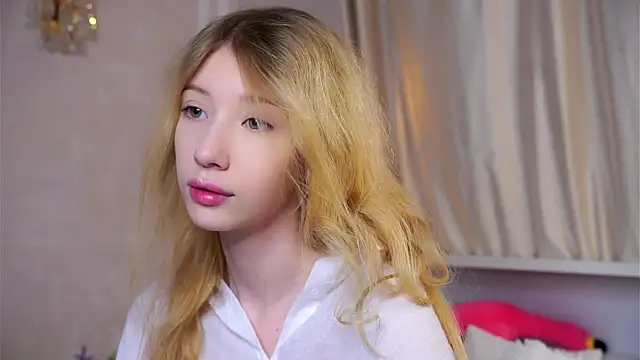 SunnivaCovil Live XXX-Chat