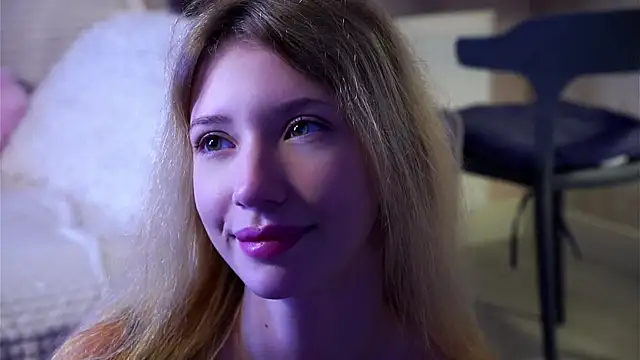 SunnivaCovil Live XXX-Chat