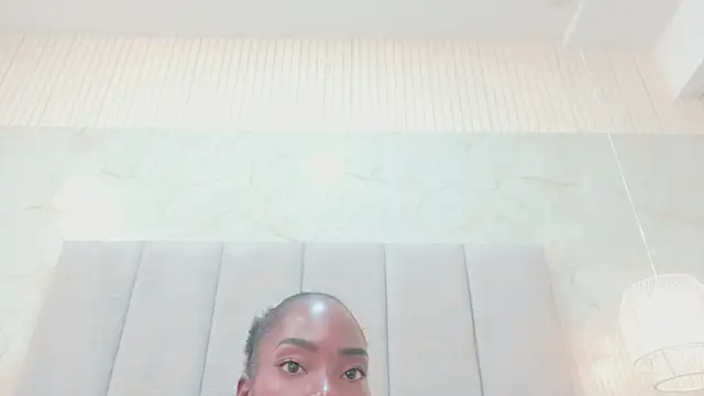 Chat soba uživo modela AnnyCampbell