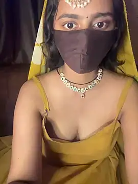 HeartQueen05 Adlı Modelin Canlı XXX Sohbeti