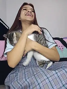 sophia_ramirez12 Adlı Modelin Canlı Sohbet Odası