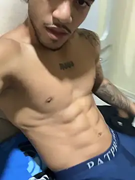 Show modela James94444 na web-kameri