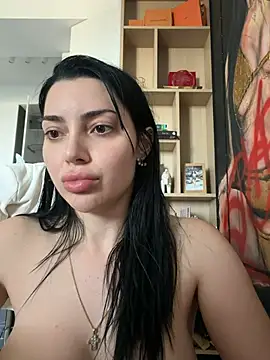 MyaSplash webcam show