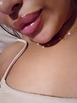 Sexlove1xo Adlı Modelin Web Kamerası Şovu