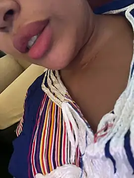 Sexlove1xo webcam show