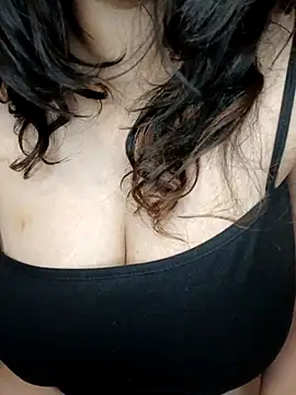 צ'אט XXX בשידור חי של kitty_2000