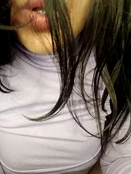 kitty_2000 Adlı Modelin Canlı XXX Sohbeti