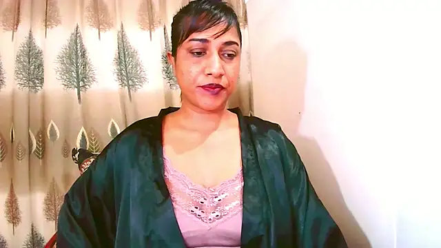 Czat XXX na żywo – Indian_Erotic69
