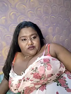 horny_diana's Webcam Show