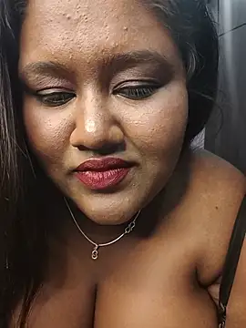 horny_diana: διαδικτυακό σόου στην κάμερα
