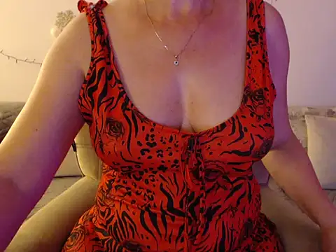 YourfantasyGiuly Webcam show