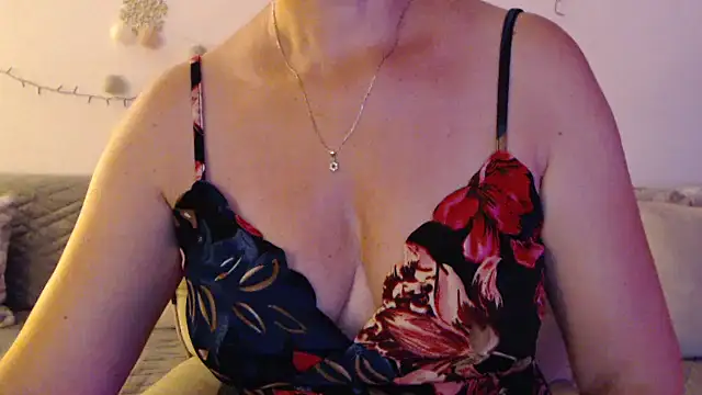 YourfantasyGiuly Pertunjukan Webcam