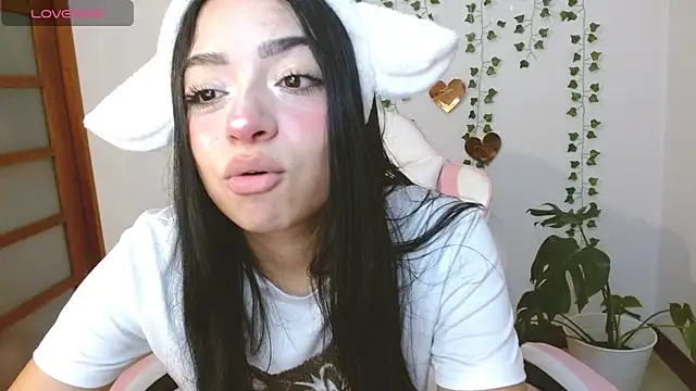 دردشة hellokitty__valery الجنسية المباشرة