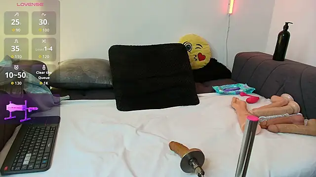 Maximiliano__Fire webkamerás műsora