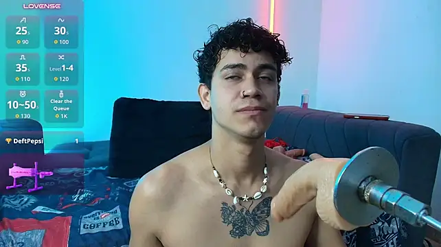 Pertunjukan Kamera Web Maximiliano__Fire