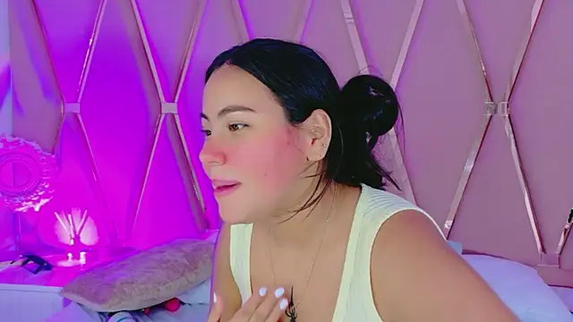 Emily_Black1's Live XXX Chat
