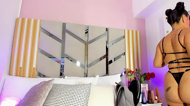 Emily_Black1 网络视讯表演