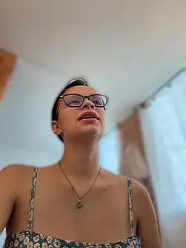 Soy_Sara7 Pertunjukan Webcam