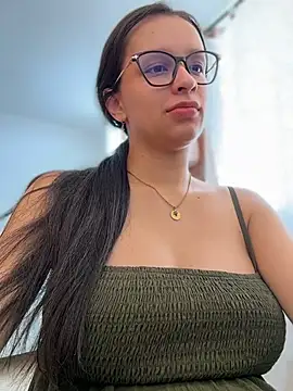Pertunjukan Kamera Web Soy_Sara7