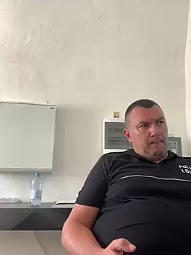 Mike8523 Show Webcam
