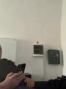 Mike8523 Show Webcam