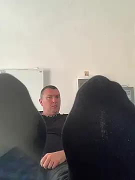 Pokazy przed kamerką – Mike8523
