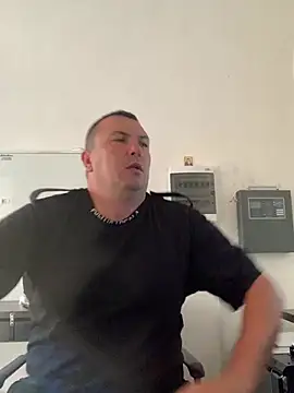 Mike8523 Adlı Modelin Web Kamerası Şovu
