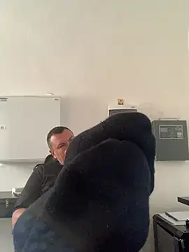 Mike8523 Show in webcam