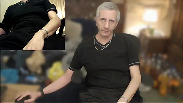 maxdaddy690 Webcam show