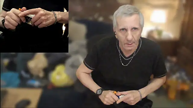 maxdaddy690's Webcam Show