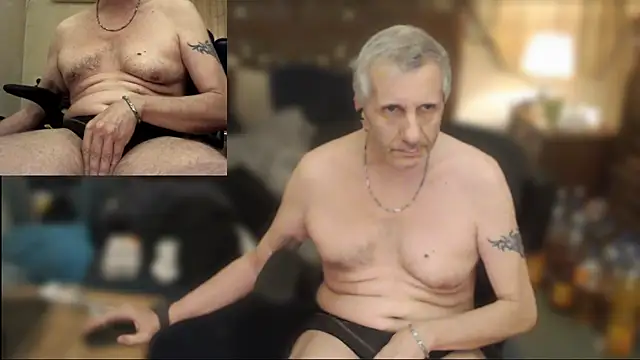 maxdaddy690 Show Webcam