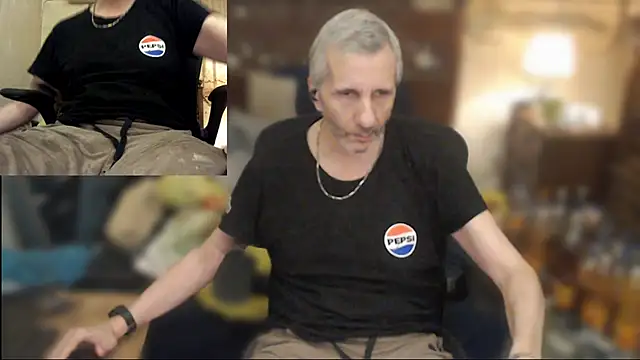 maxdaddy690 网络视讯表演