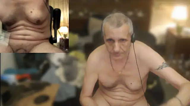 maxdaddy690 网络视讯表演