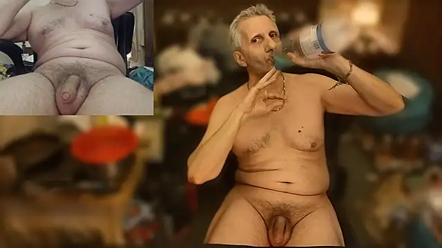 maxdaddy690 webcam show