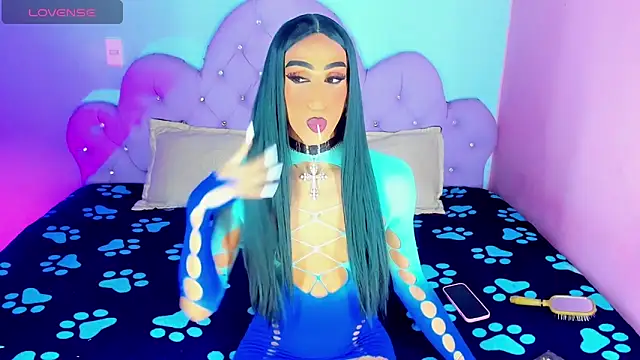 SexyJuliaa01: διαδικτυακό σόου στην κάμερα