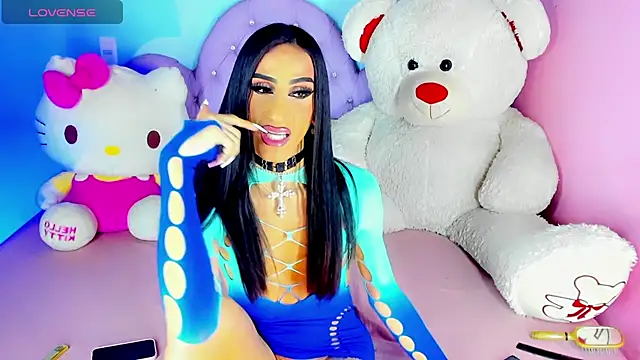 Show modela SexyJuliaa01 na web-kameri
