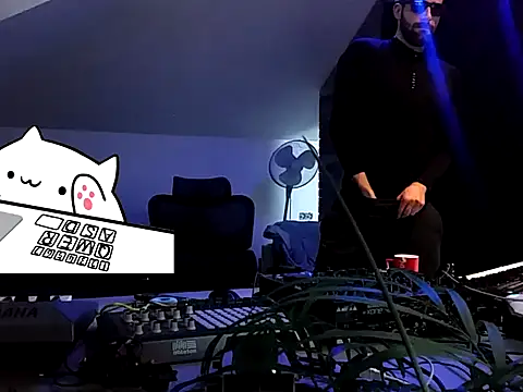 Show modela gryzoon na web-kameri