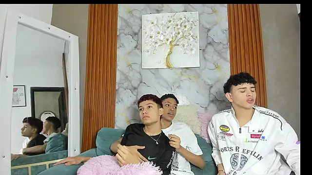 KING_OFF_BOYS Pertunjukan Webcam