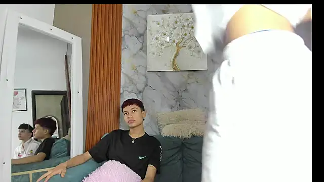 KING_OFF_BOYS Webcam-Show