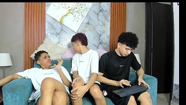 KING_OFF_BOYS Webcam show