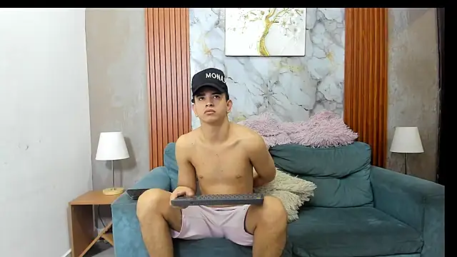 KING_OFF_BOYS Webcam Show